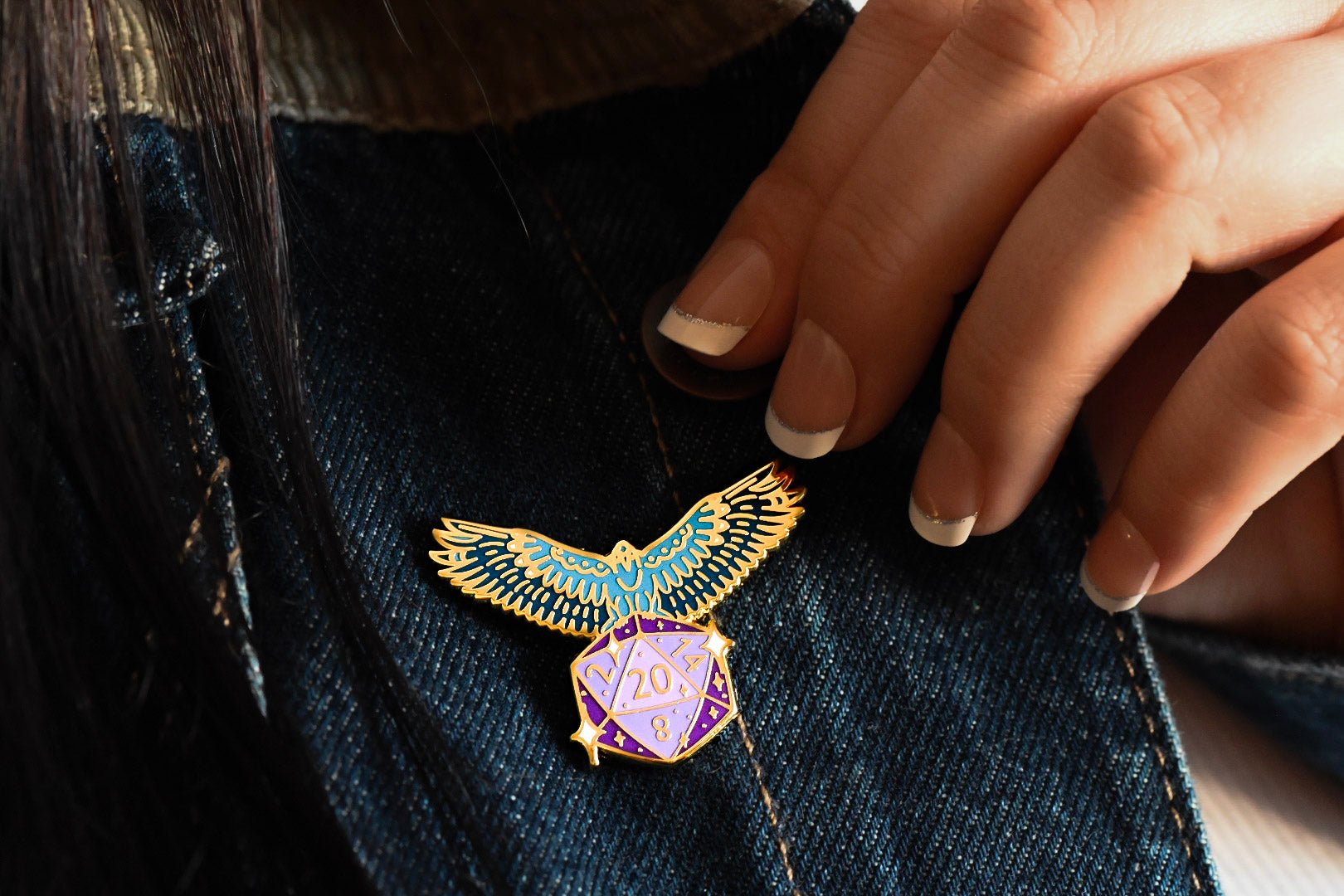 Fantasy Hawk Enamel Pin - UniversalTrinkets - Enamel Pin